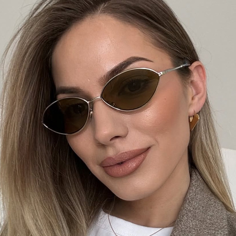 Retro Cat eye Woman Sunglasses - Metal Photo Panel 评论和价格